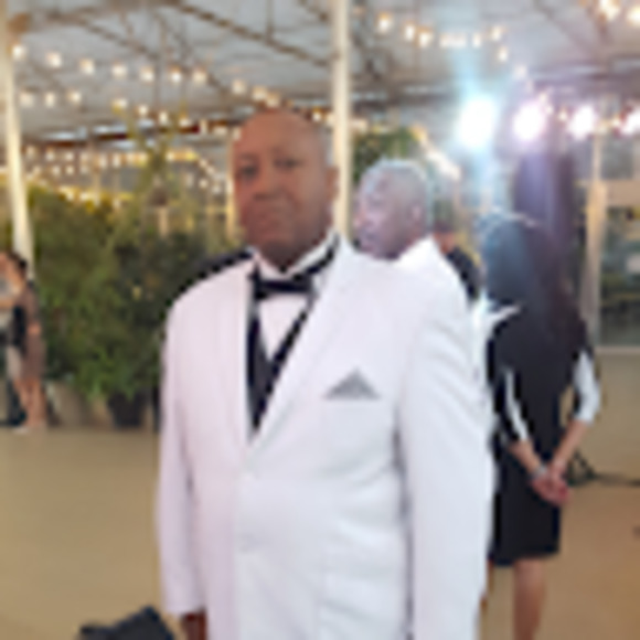 Meet your Posher, Kenneth - Picture 1 of 1